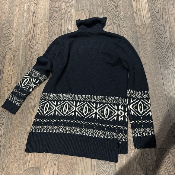 Joe fresh navy turtle neck sweater Sz medium - Picture 11 of 13